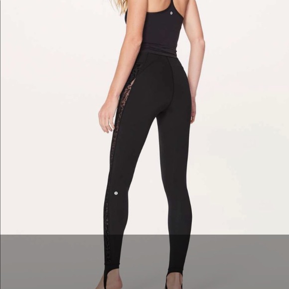 Lululemon leggings - Picture 1 of 4